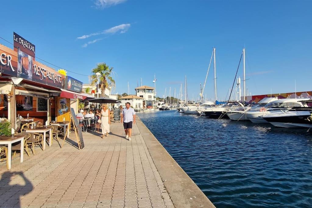 Et Parking Prive A 50m De La Mer Апартаменты *